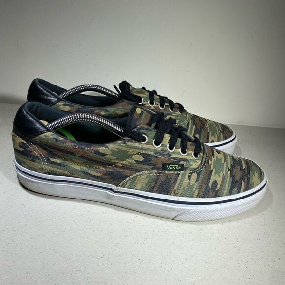 Other - Vans Off The Wall Low Top Sneakers Shoes Men's Size 9 Camo Print Lace Up